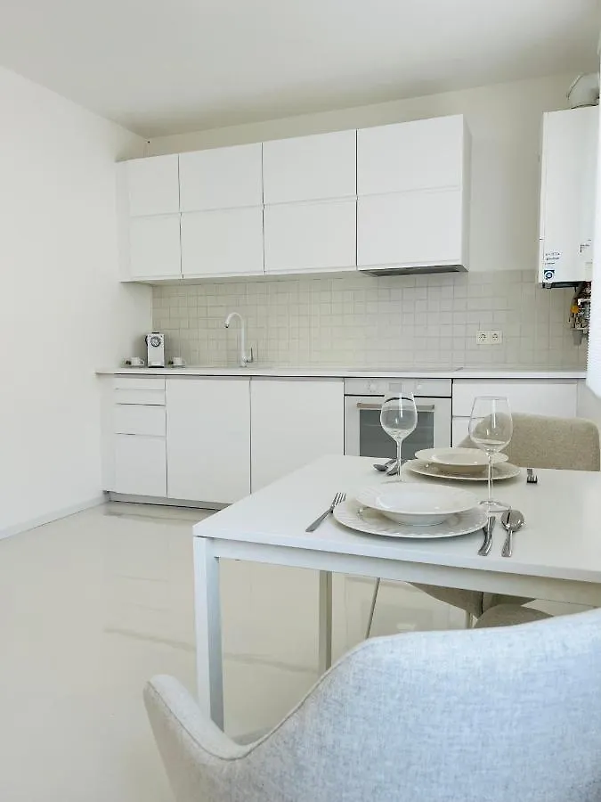 White House Vienna Apartment
