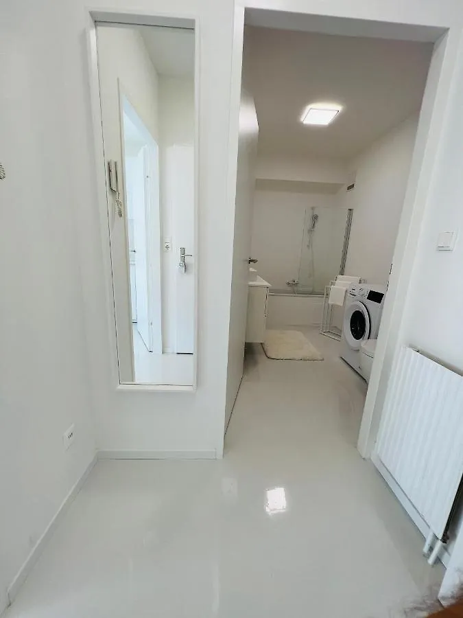 White House Vienna Apartment