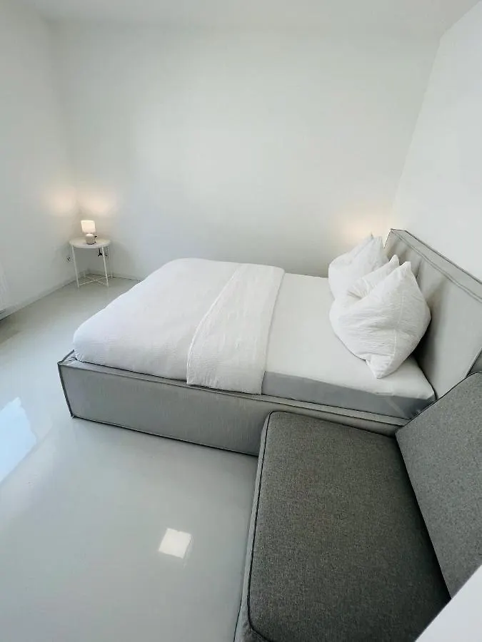 White House Vienna Apartment 0*,