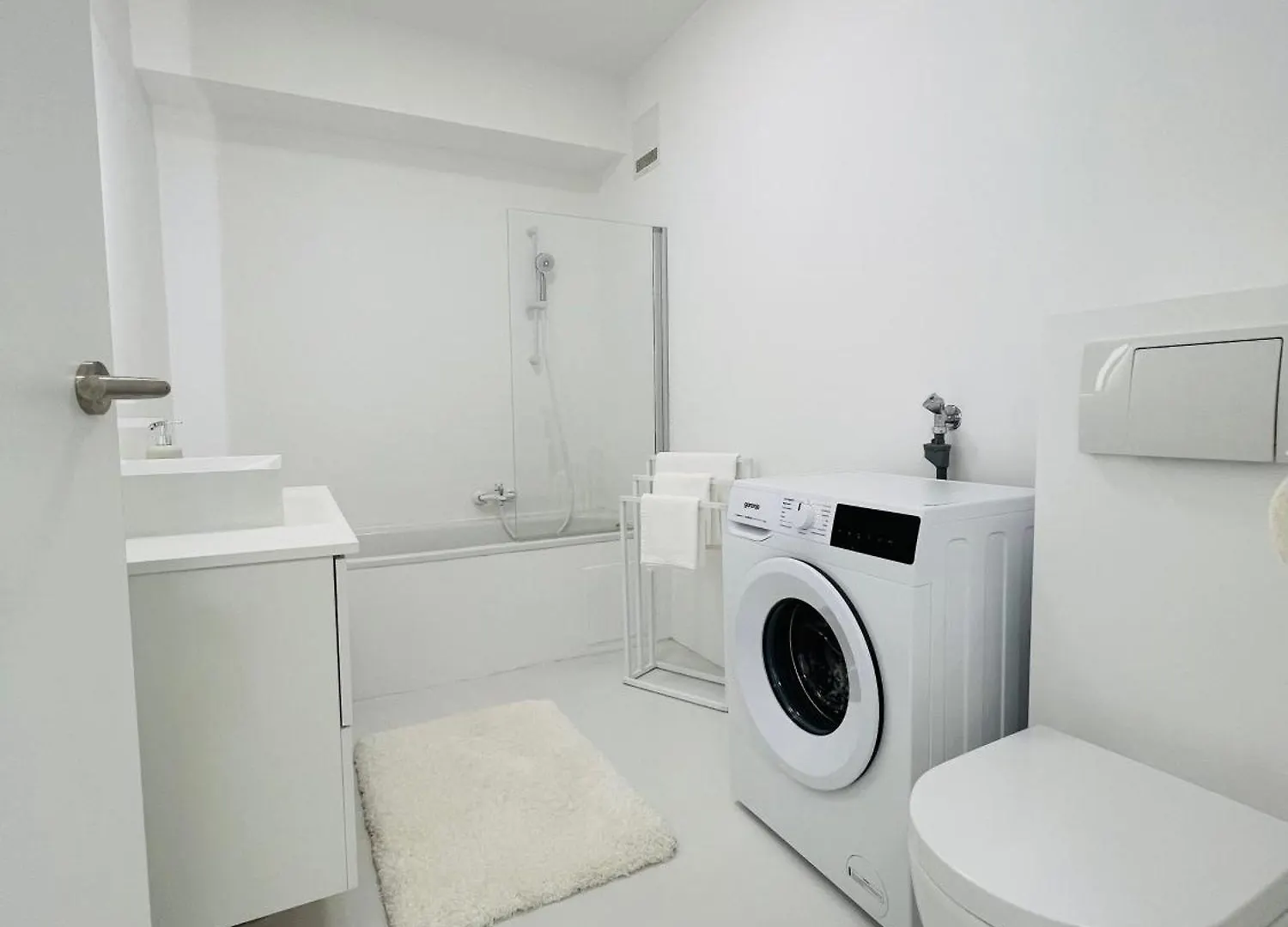 White House Vienna Apartment